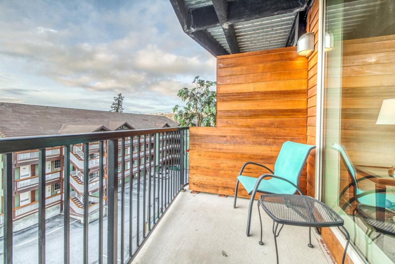 Chelan Resort Suites: Water Sunset Exterior foto